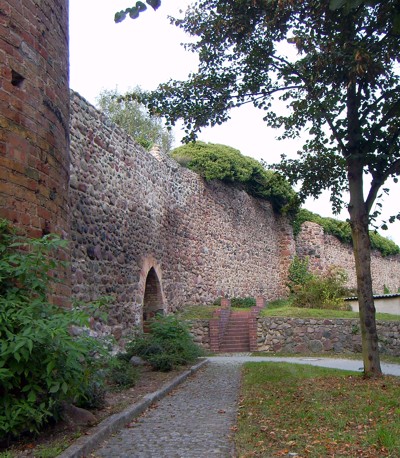 Gartz Stadtmauer Pulverturm