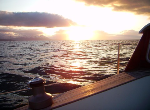 Tongji, Mitternachtssonne - Segeln Nordmeer